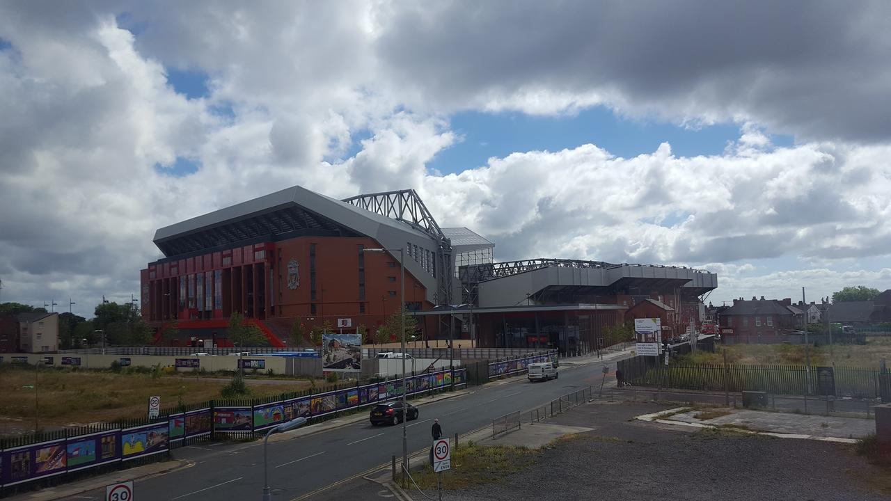 Hotel The Kop View Liverpool Exteriér fotografie